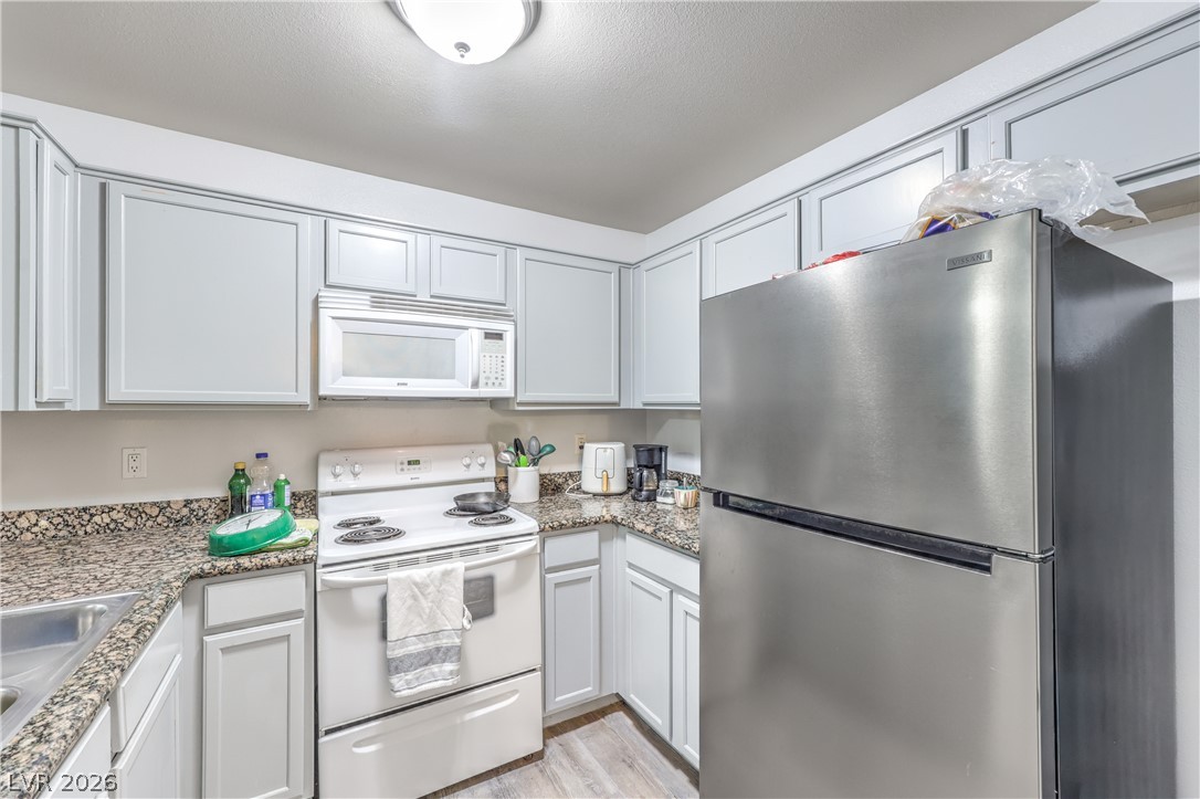 2101 Blue Breeze Drive 107 Las Vegas NV 89128