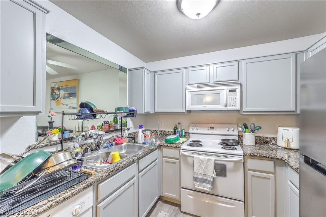 2101 Blue Breeze Drive 107 Las Vegas NV 89128
