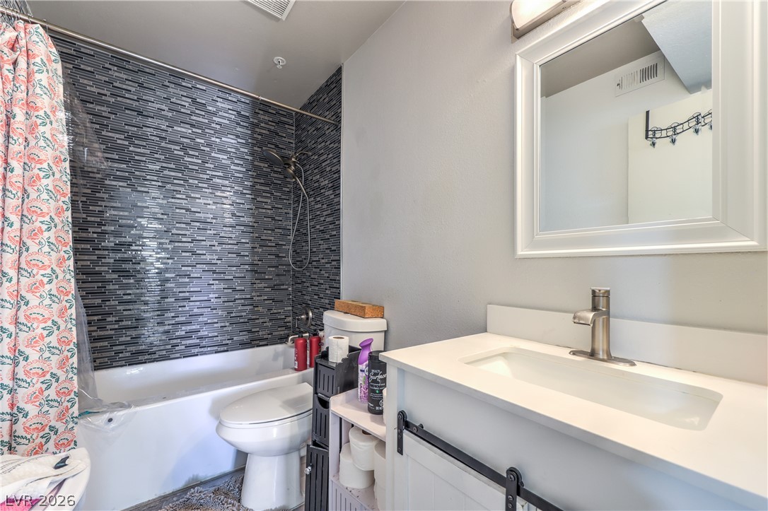 2101 Blue Breeze Drive 107 Las Vegas NV 89128