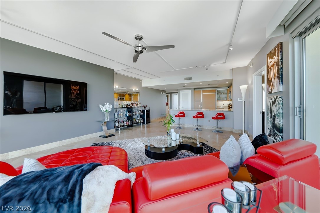 322 Karen Avenue 3802 Las Vegas NV 89109