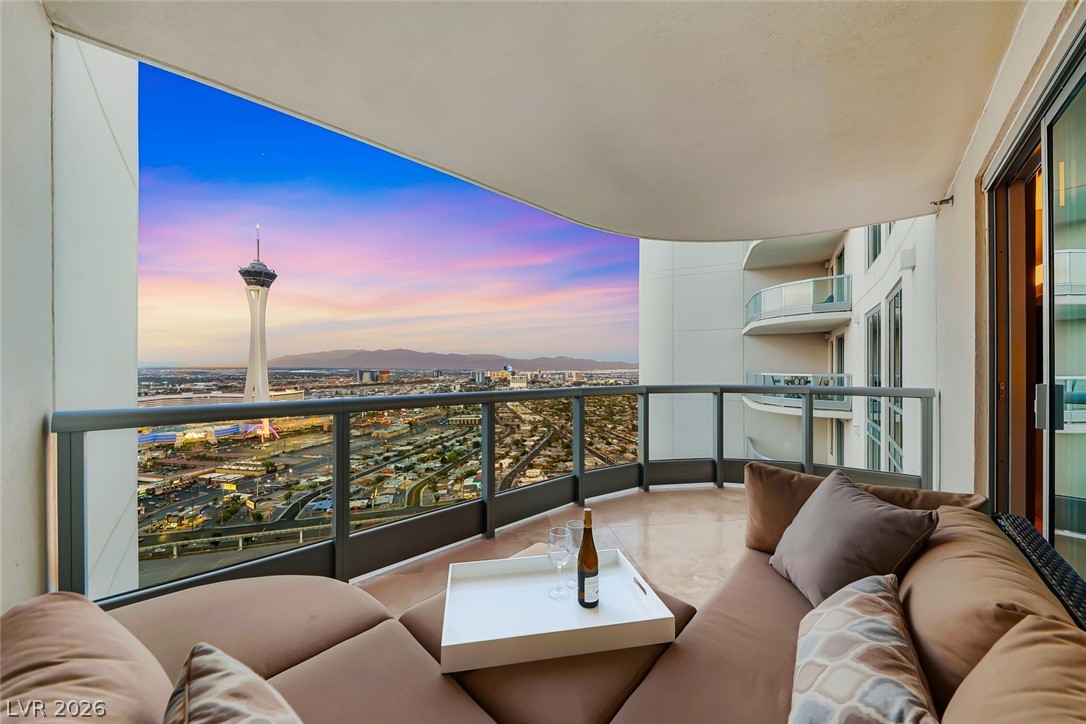 322 Karen Avenue 3802 Las Vegas NV 89109