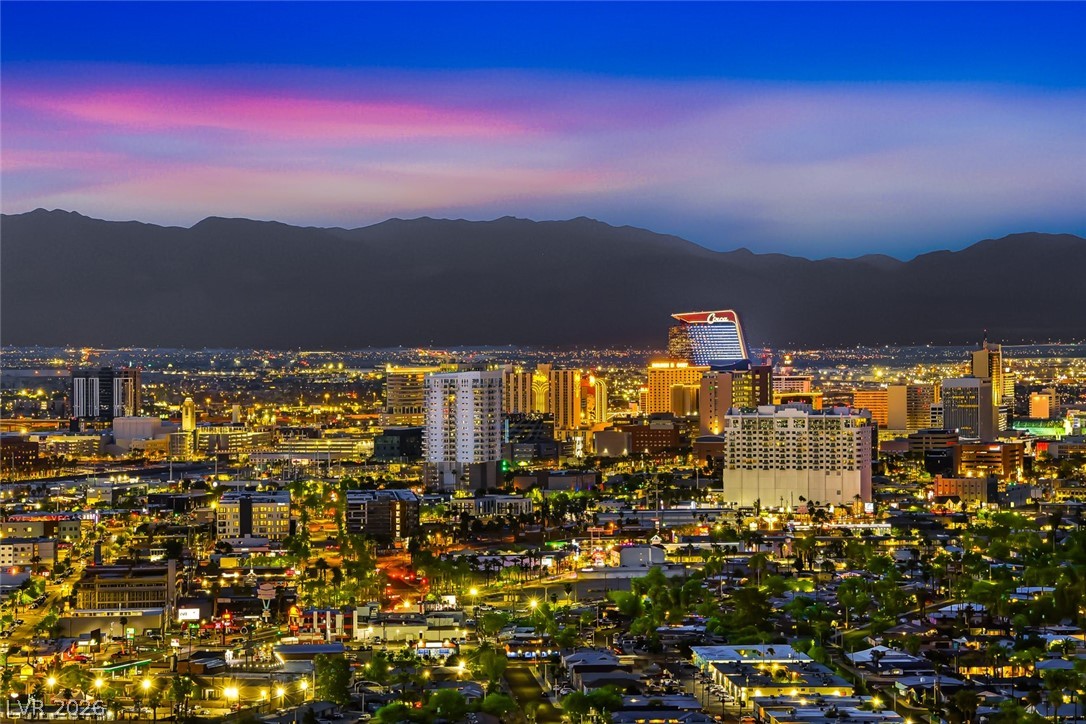 322 Karen Avenue 3802 Las Vegas NV 89109