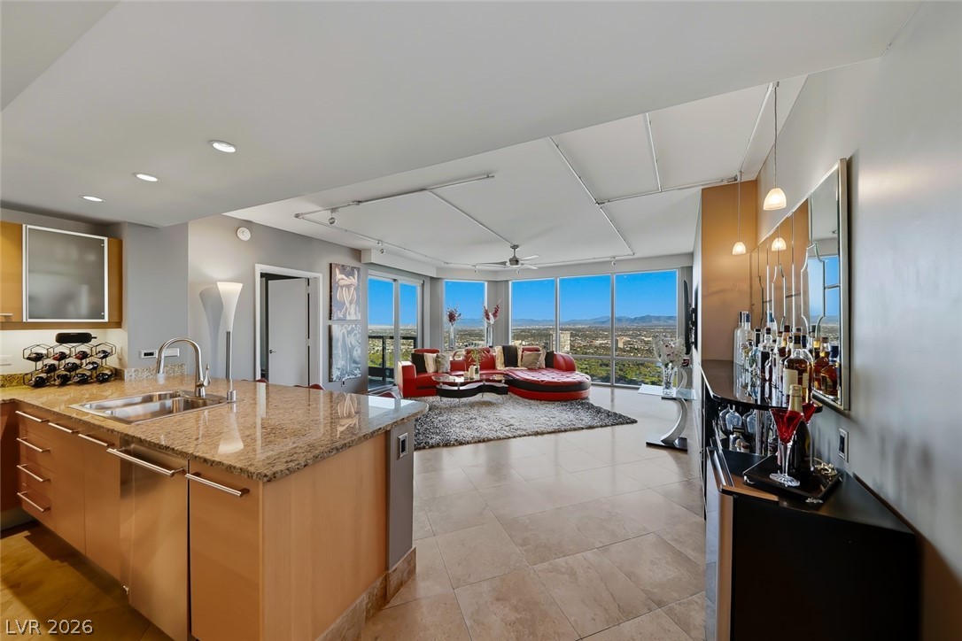 322 Karen Avenue 3802 Las Vegas NV 89109