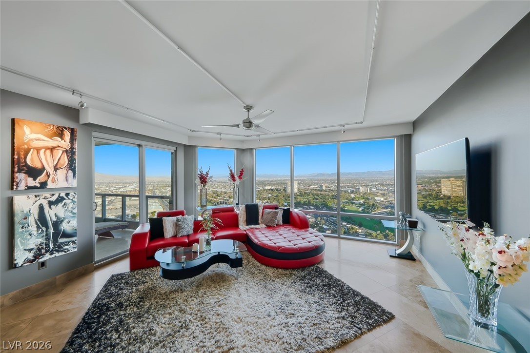 322 Karen Avenue 3802 Las Vegas NV 89109