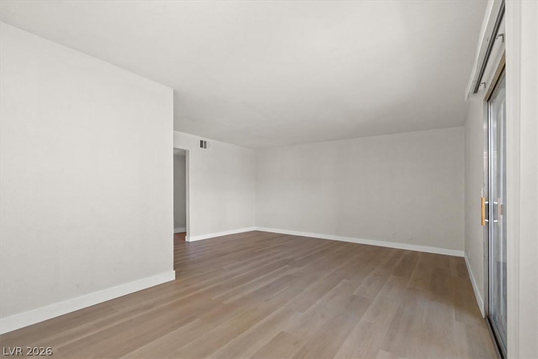 5278 River Glen Drive 419 Las Vegas NV 89103