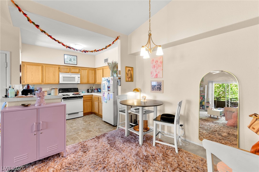 7628 Pacific Hills Avenue 204 Las Vegas NV 89128