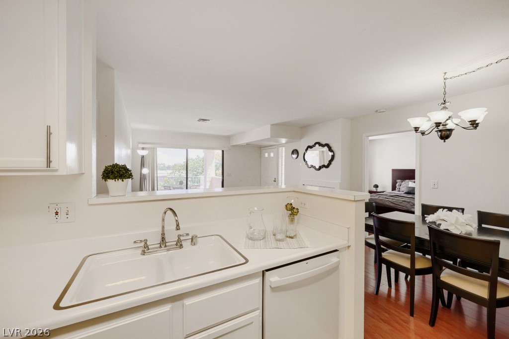 4893 South Torrey Pines Drive 203 Las Vegas NV 89103