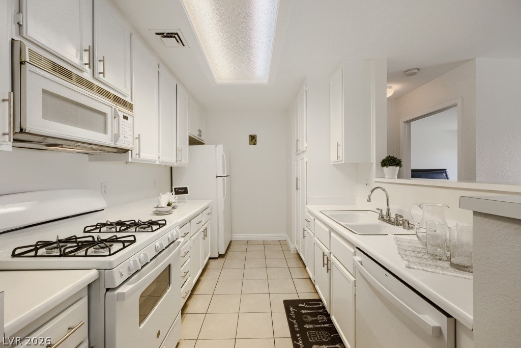 4893 South Torrey Pines Drive 203 Las Vegas NV 89103