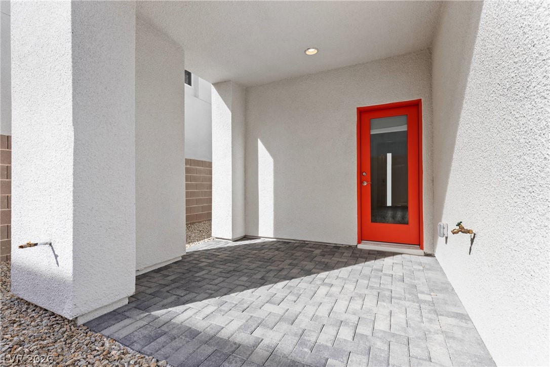 8629 Ensworth Street 102 Las Vegas NV 89123