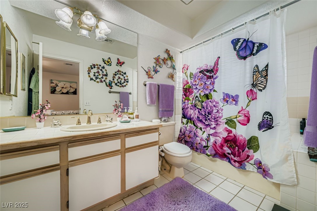 6800 Elm Creek Drive 103 Las Vegas NV 89108