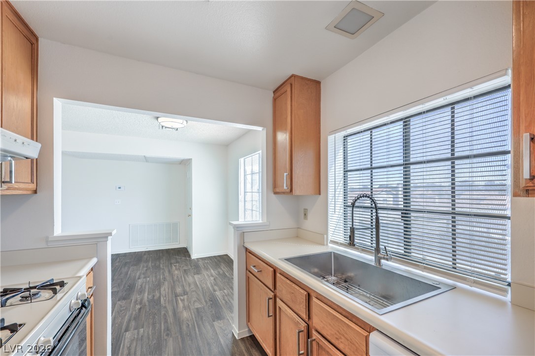 4824 Nara Vista Way 201 Las Vegas NV 89103
