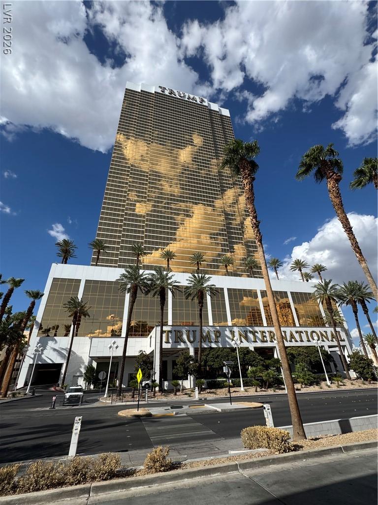 2000 North Fashion Show Drive 4400 Las Vegas NV 89109
