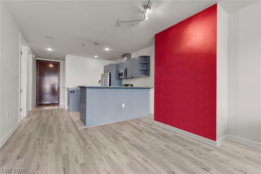 4575 Dean Martin Drive 1103 Las Vegas NV 89103