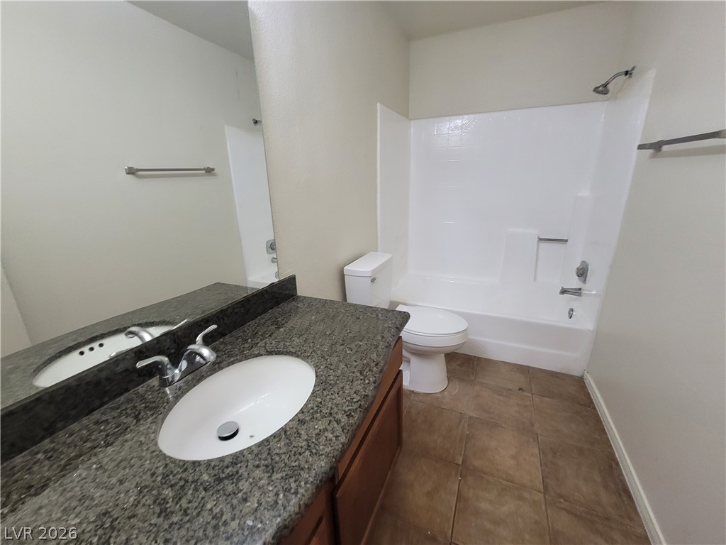 2121 Blue Breeze Drive 102 Las Vegas NV 89128