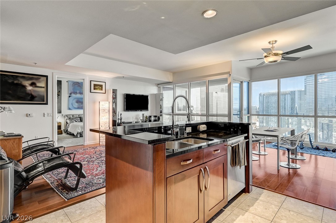 4525 Dean Martin Drive 2909 Las Vegas NV 89103