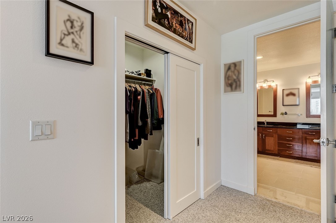 4525 Dean Martin Drive 2909 Las Vegas NV 89103