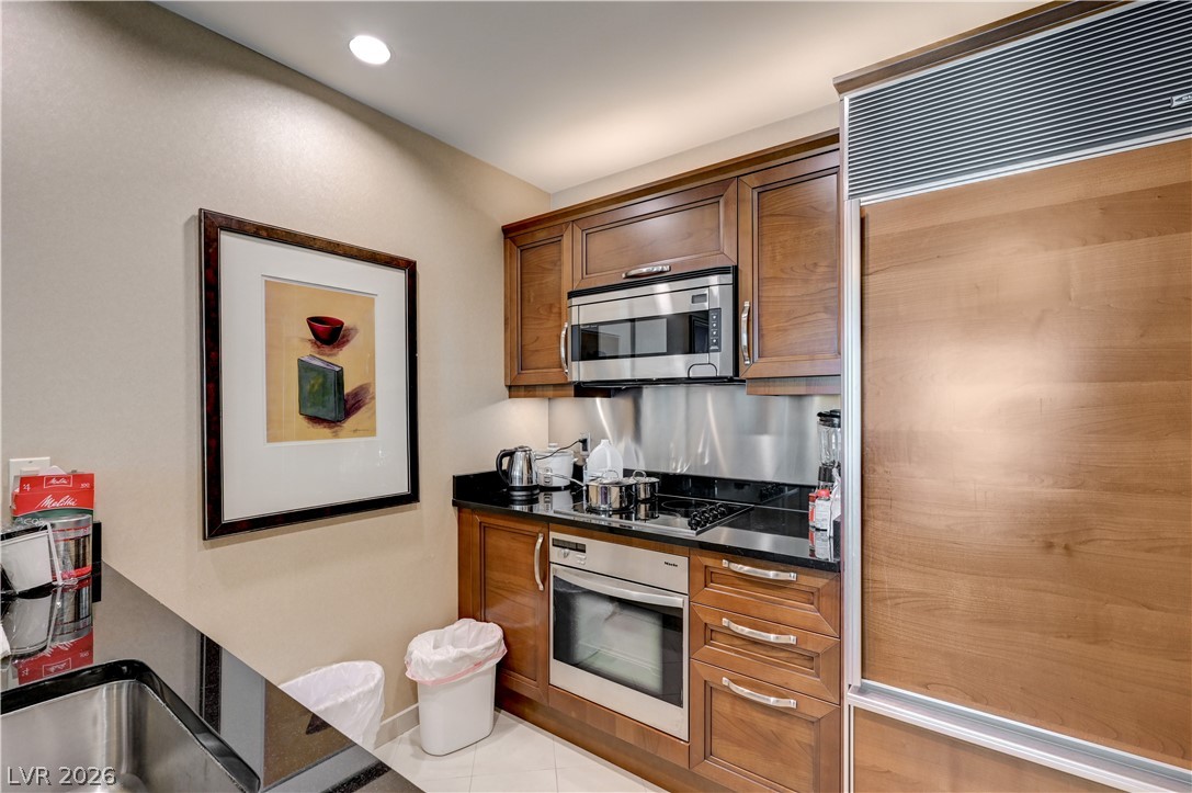 135 Harmon Avenue 702 Las Vegas NV 89109