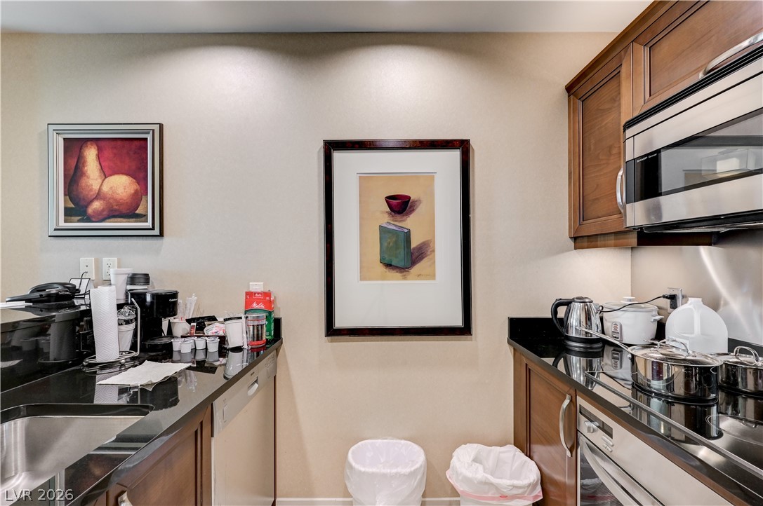 135 Harmon Avenue 702 Las Vegas NV 89109