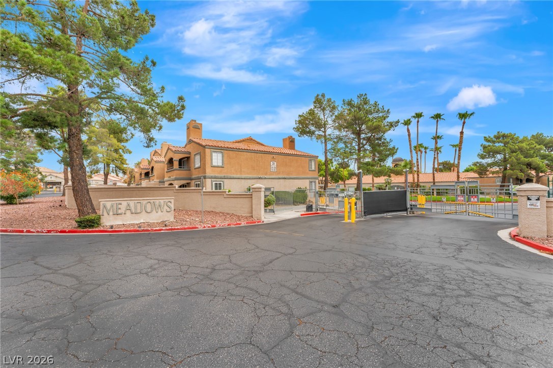 220 Mission Newport Lane 204 Las Vegas NV 89107