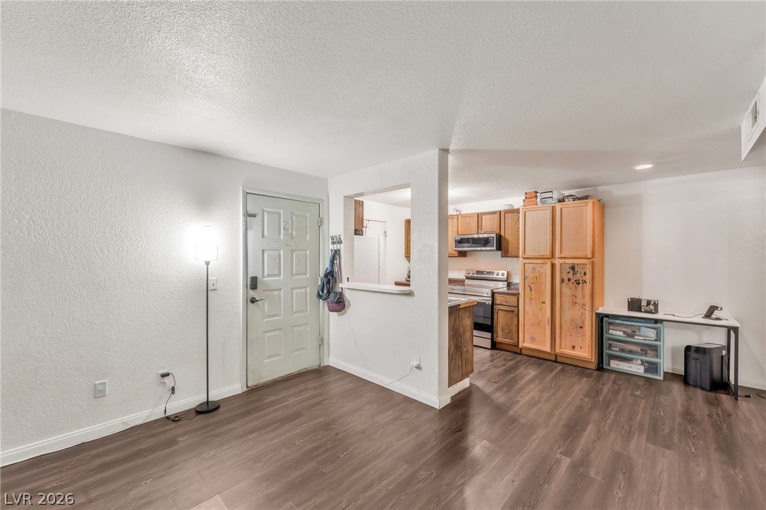 220 Mission Newport Lane 204 Las Vegas NV 89107