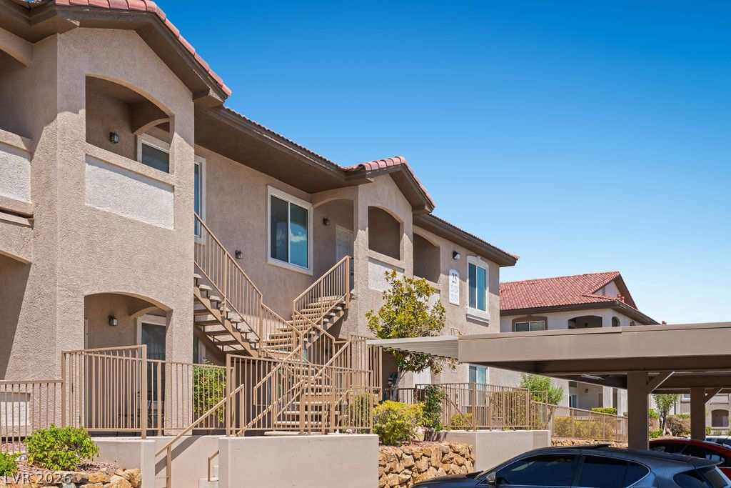 2305 West Horizon Ridge Parkway 2524 Henderson NV 89052