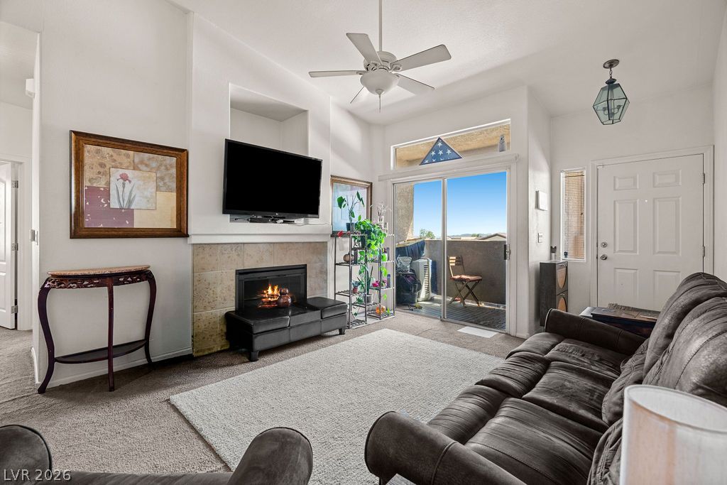 2305 West Horizon Ridge Parkway 2524 Henderson NV 89052