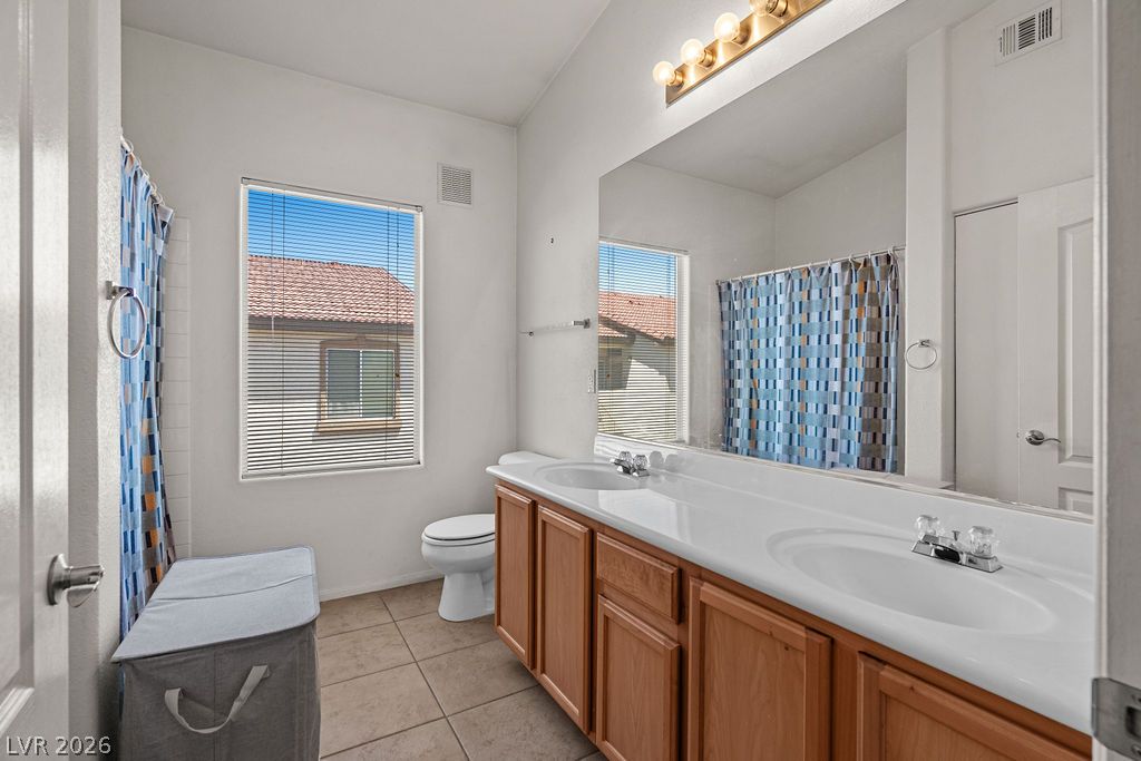 2305 West Horizon Ridge Parkway 2524 Henderson NV 89052