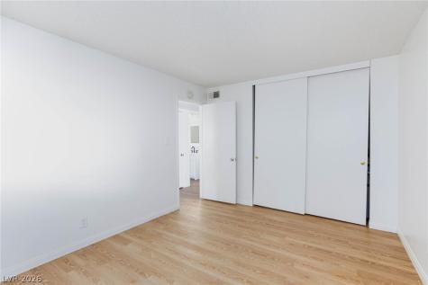 3821 1/2 Daisy Street 26 Las Vegas NV 89119