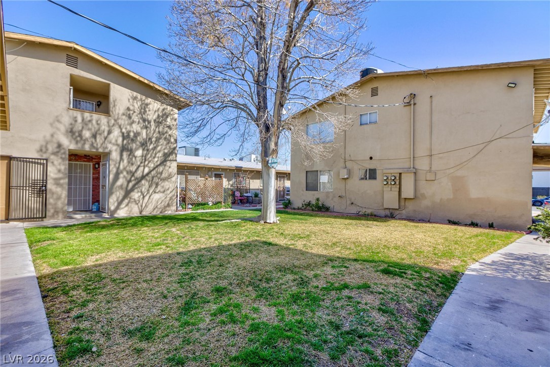 3821 1/2 Daisy Street 26 Las Vegas NV 89119