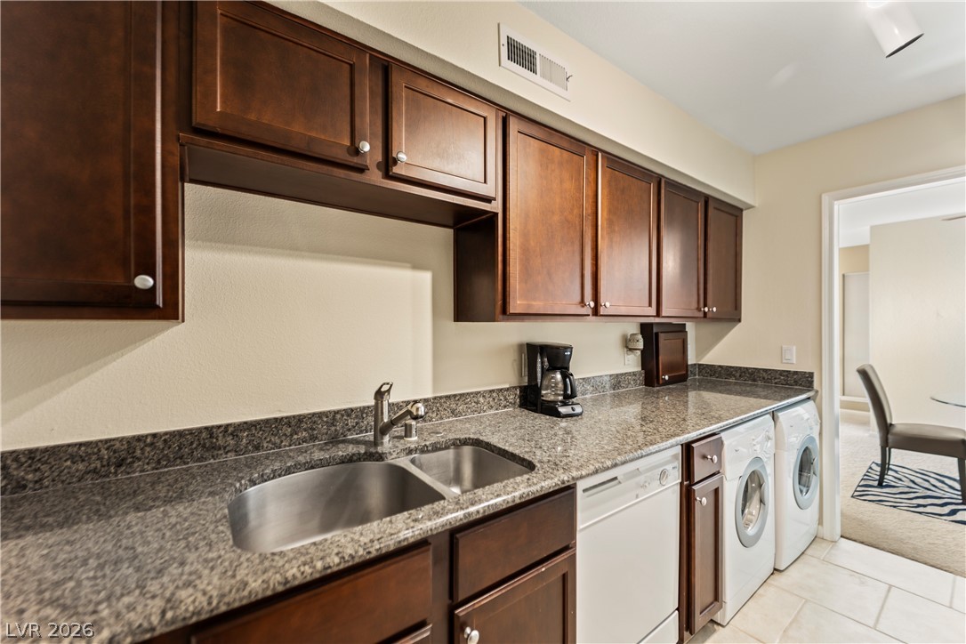 2867 Geary Place 3006 Las Vegas NV 89109