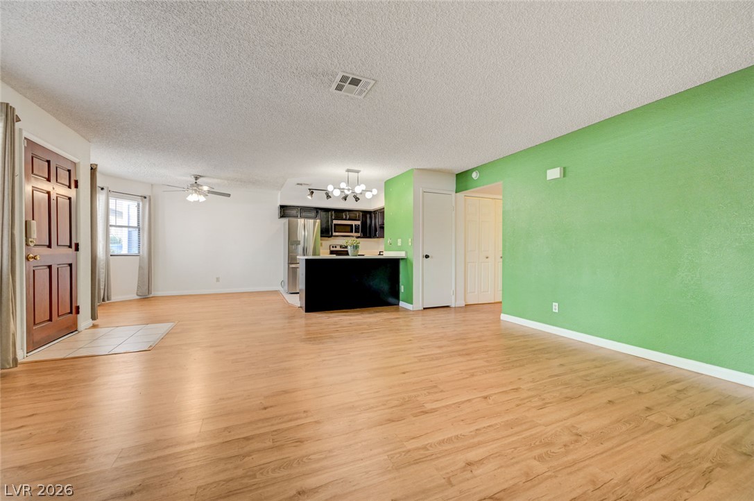1101 Falconhead Lane 101 Las Vegas NV 89128