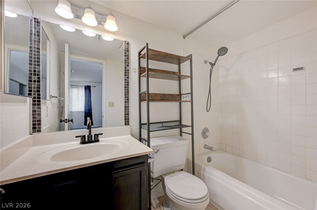1101 Falconhead Lane 101 Las Vegas NV 89128