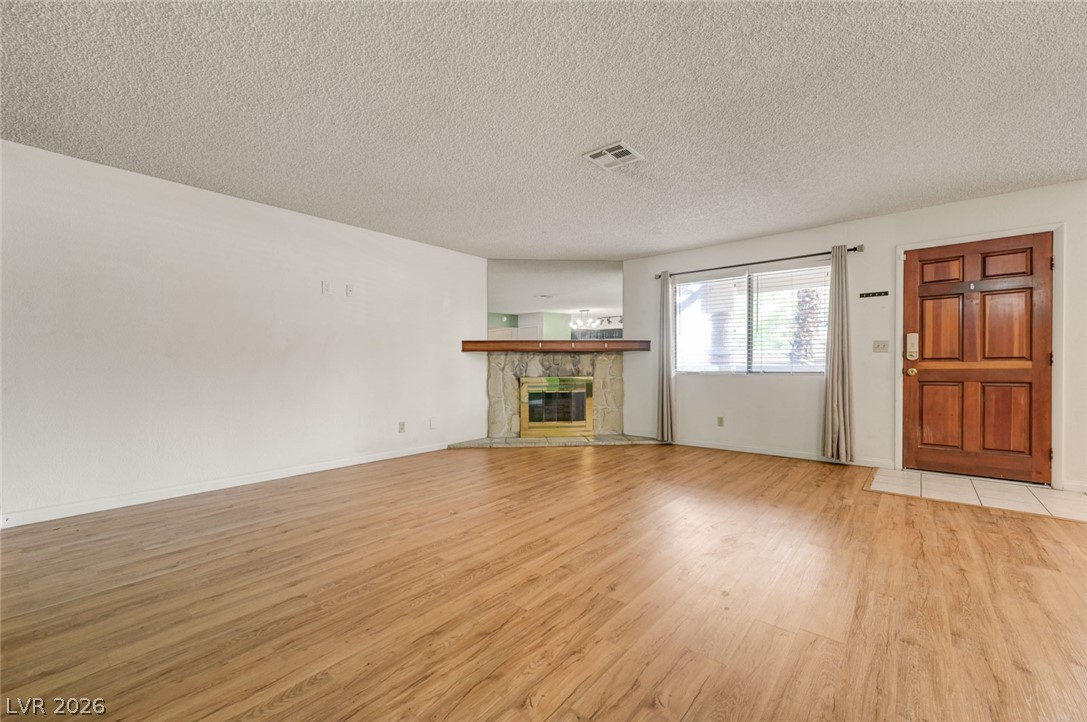 1101 Falconhead Lane 101 Las Vegas NV 89128