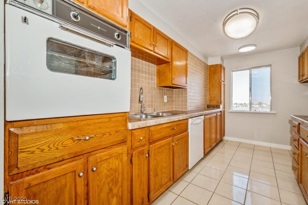 745 North Royal Crest Circle 157 Las Vegas NV 89169