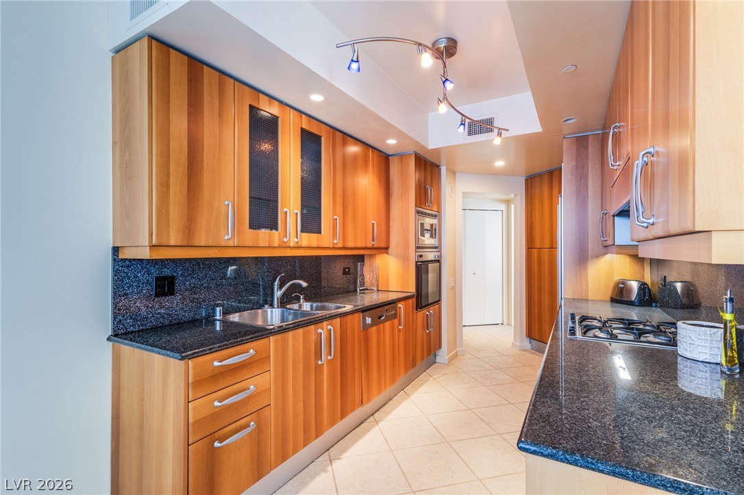 2877 Paradise Road 1406 Las Vegas NV 89109