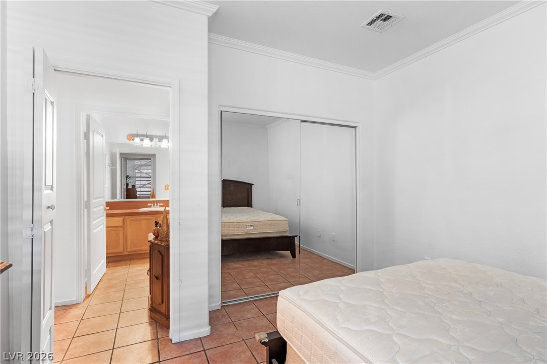 1012 Domnus Lane 102 Las Vegas NV 89144