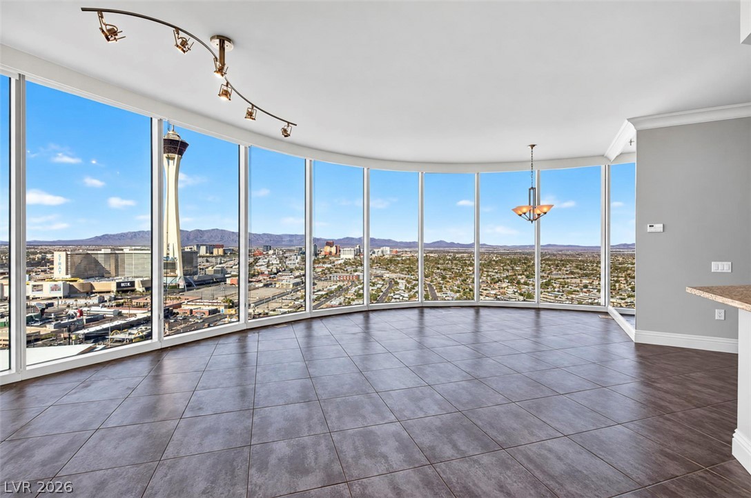 222 Karen Avenue 2608 Las Vegas NV 89109