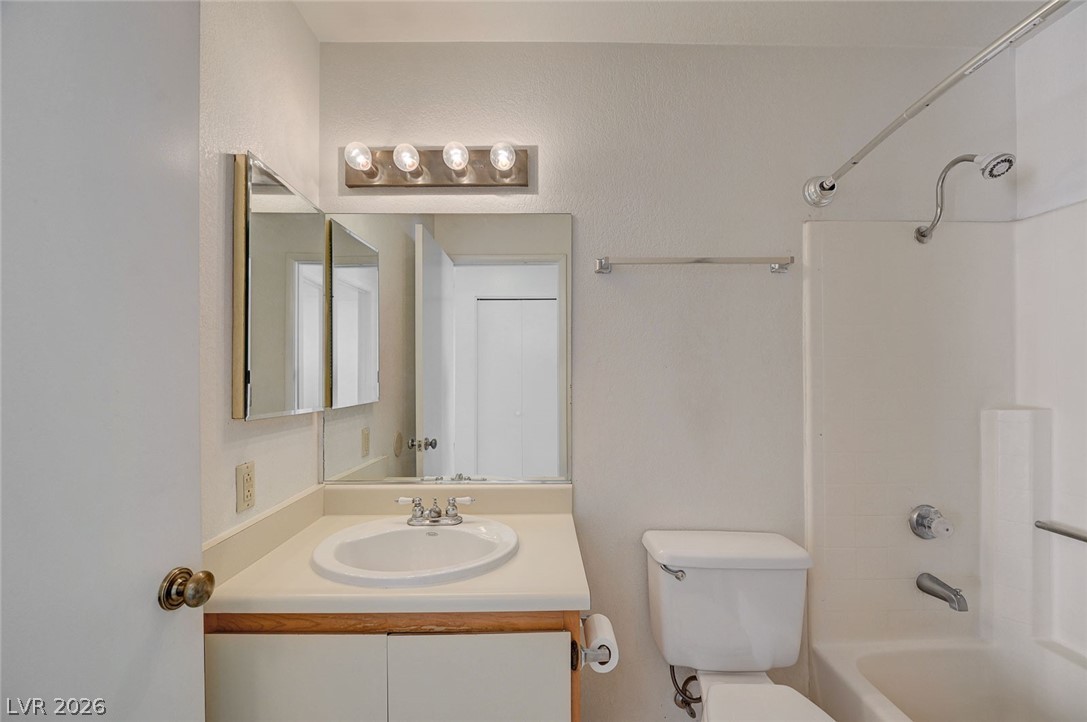 3150 Soft Breezes Drive 2209 Las Vegas NV 89128