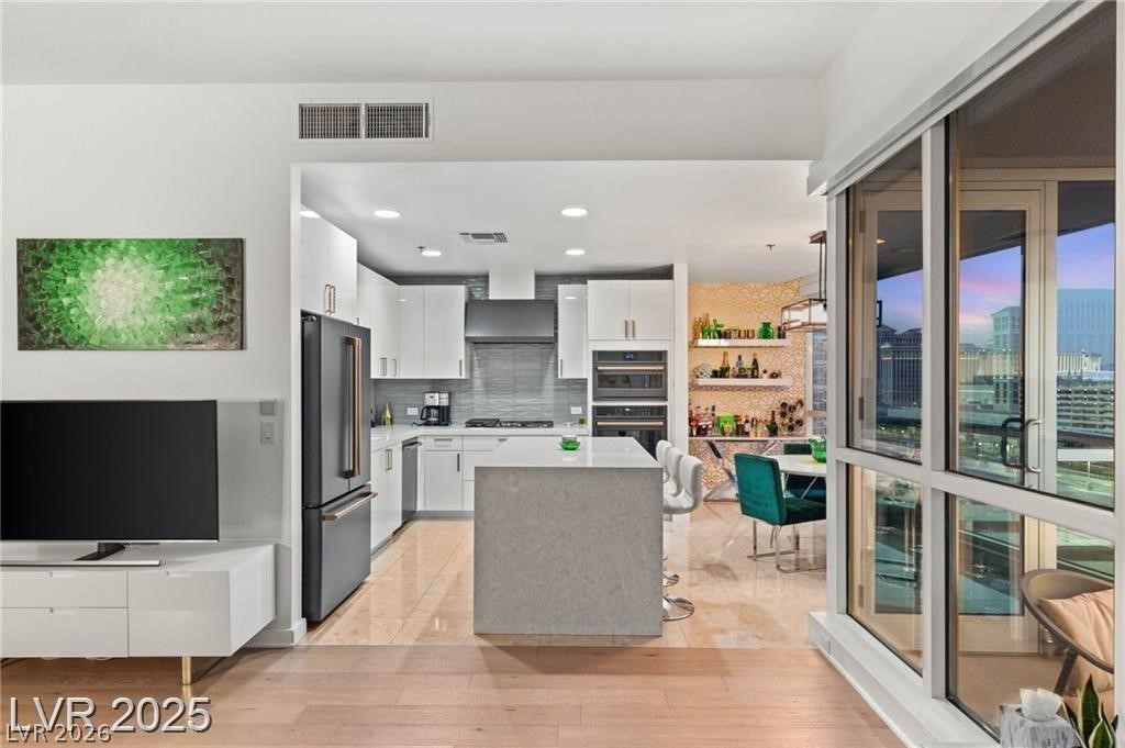 4525 Dean Martin Drive 1007 Las Vegas NV 89103
