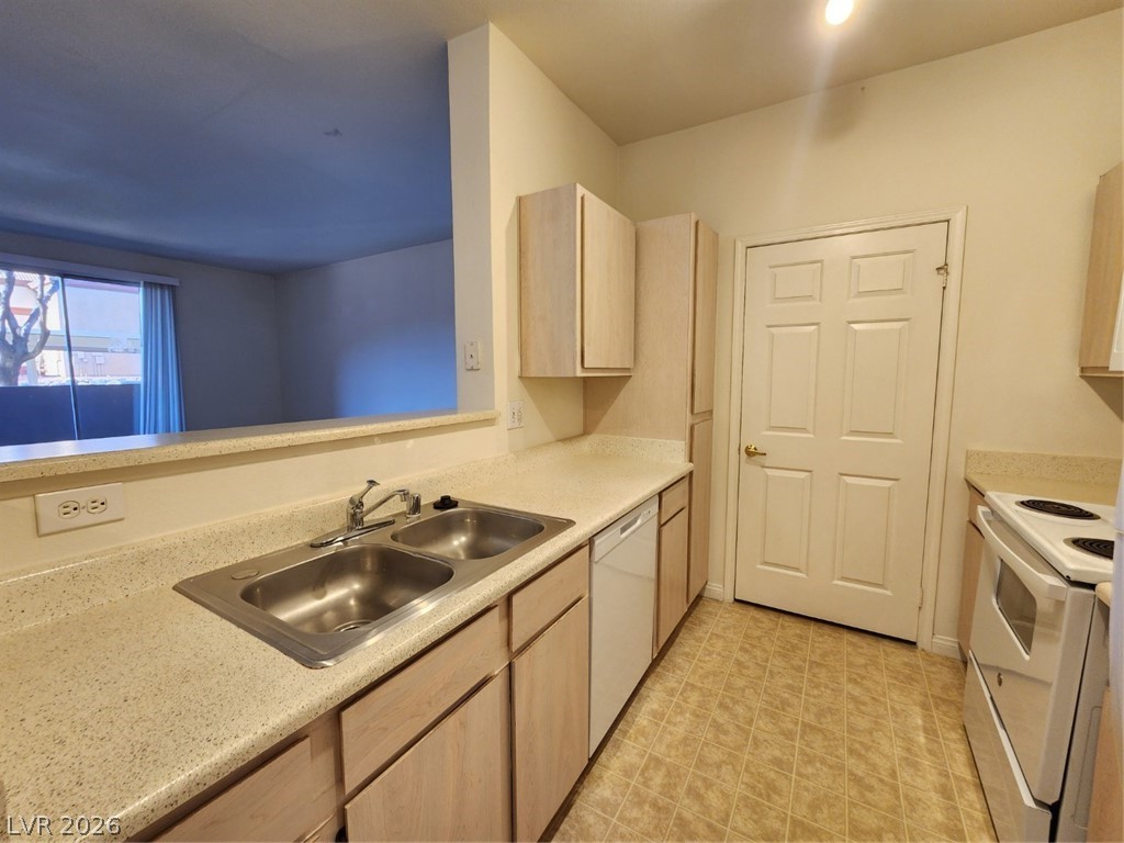 231 West Horizon Ridge Parkway 417 Henderson NV 89012