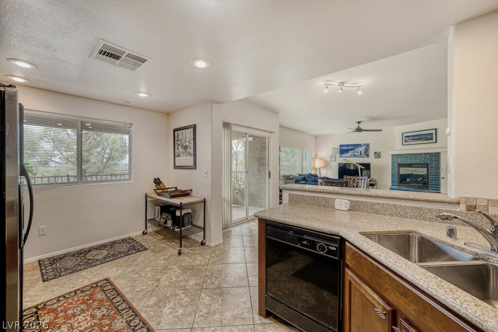 11855 Portina Drive 2013 Las Vegas NV 89138