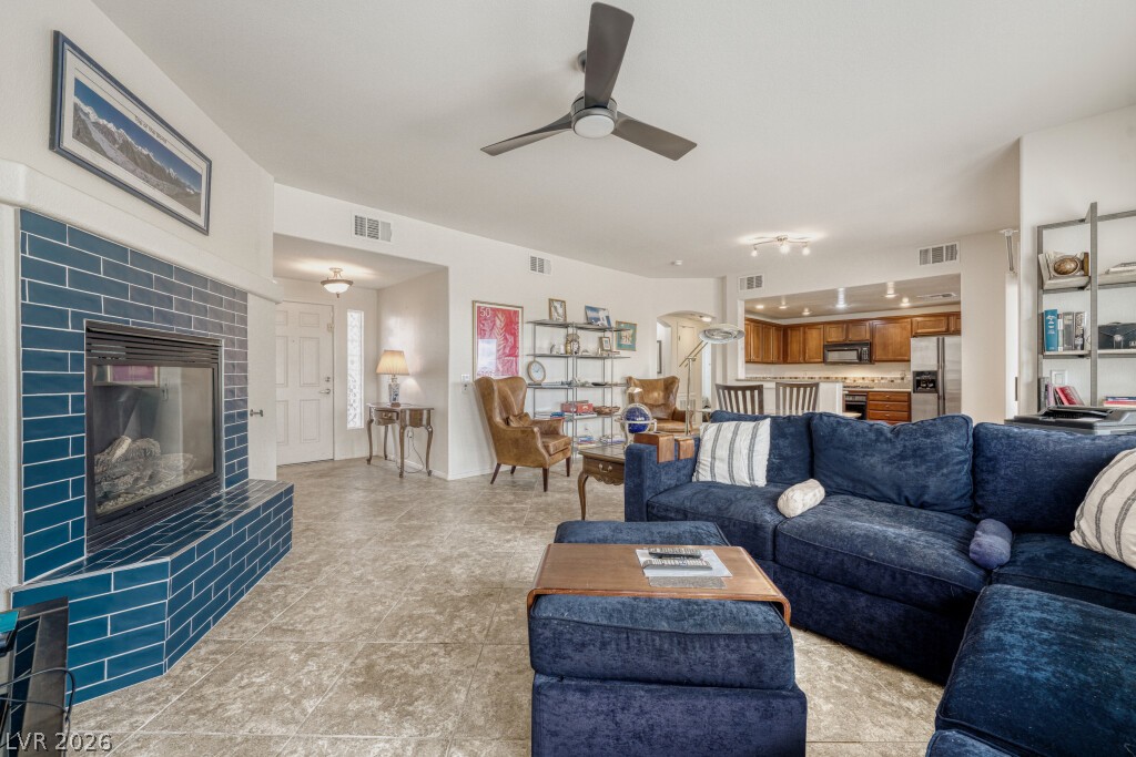 11855 Portina Drive 2013 Las Vegas NV 89138