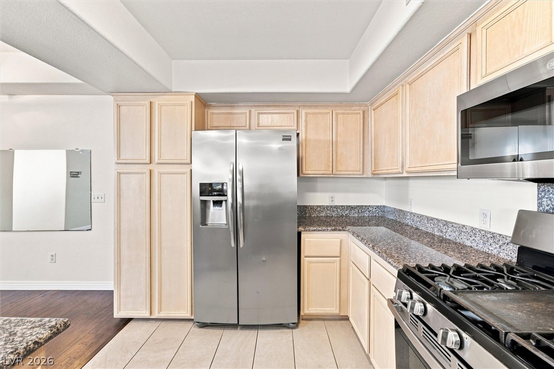6913 Cobre Azul Avenue 201 Las Vegas NV 89108