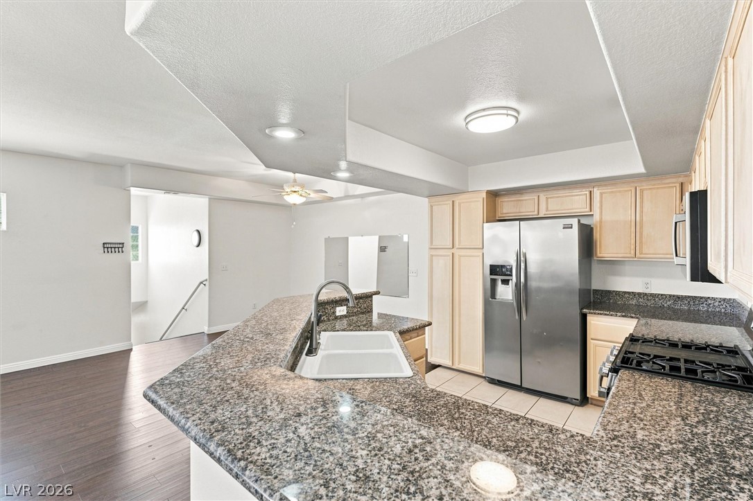 6913 Cobre Azul Avenue 201 Las Vegas NV 89108