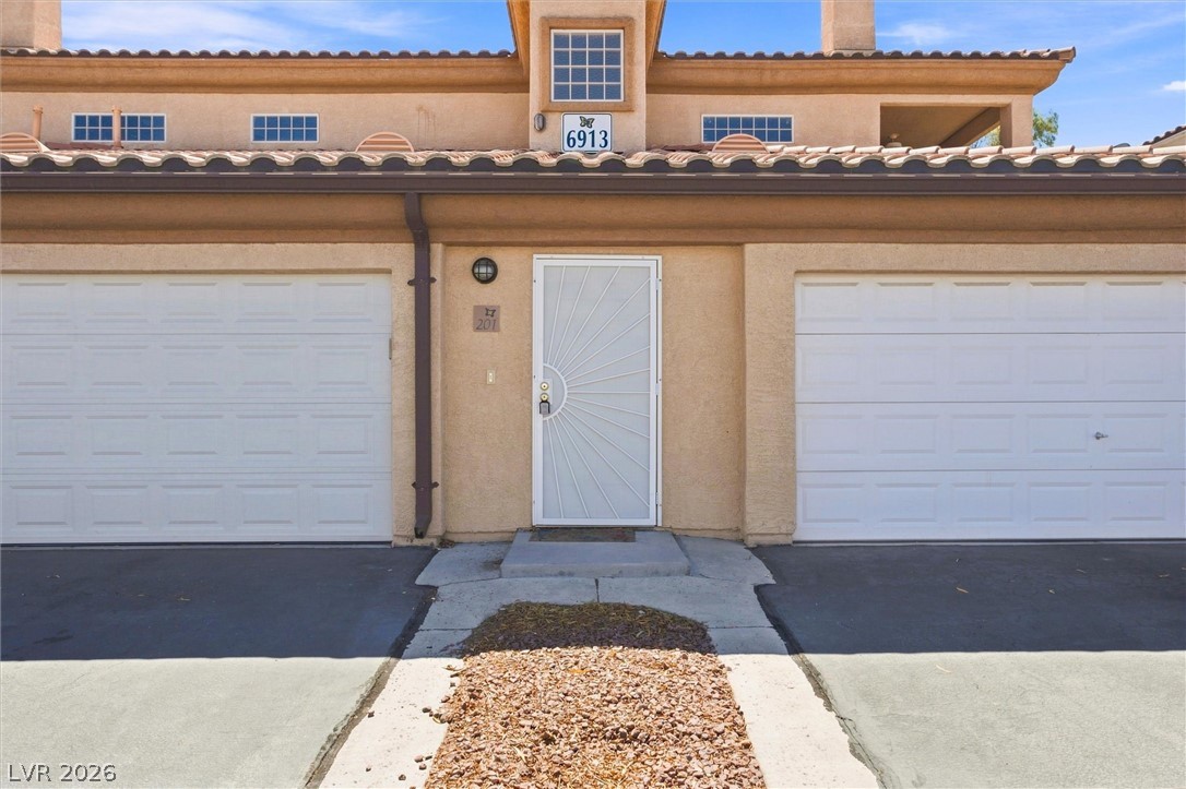 6913 Cobre Azul Avenue 201 Las Vegas NV 89108