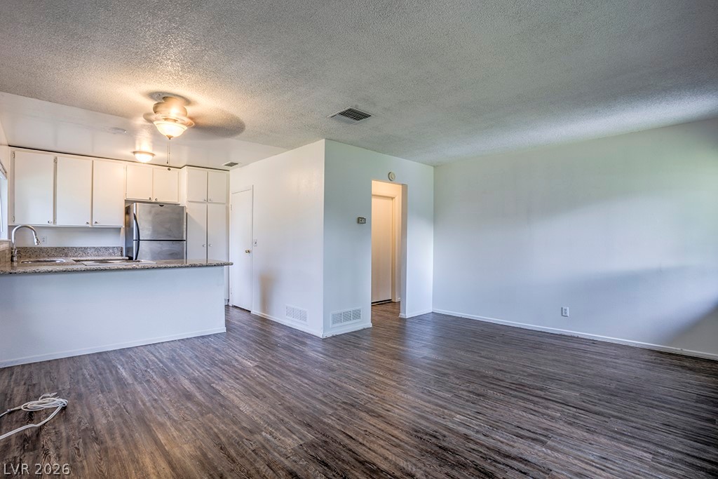 1433 Elizabeth Avenue 1 Las Vegas NV 89119
