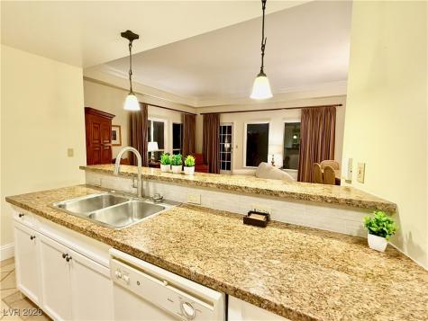 30 Strada Di Villaggio 204 Henderson NV 89011
