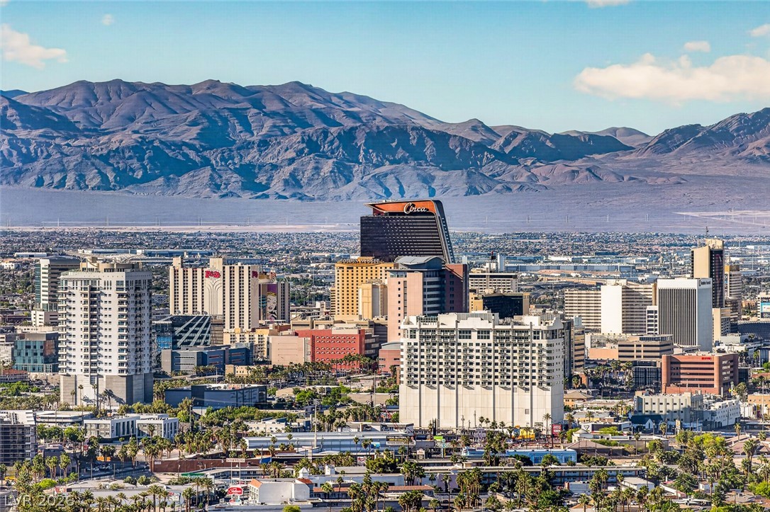 322 Karen Avenue 4207 Las Vegas NV 89109