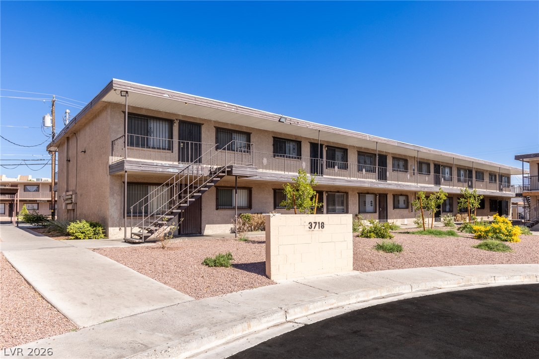3718 Hazelwood Street 23 Las Vegas NV 89119