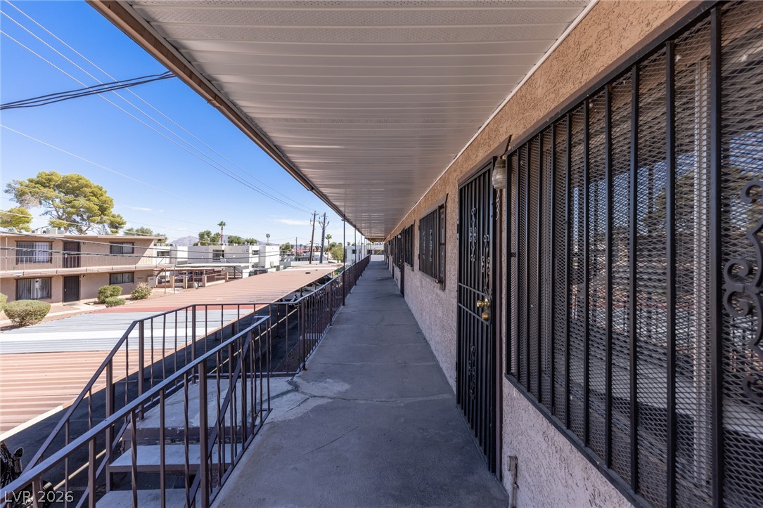 3718 Hazelwood Street 23 Las Vegas NV 89119